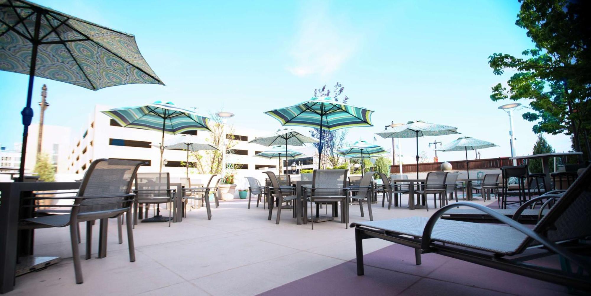 Doubletree By Hilton Milwaukee Downtown Ξενοδοχείο Εξωτερικό φωτογραφία