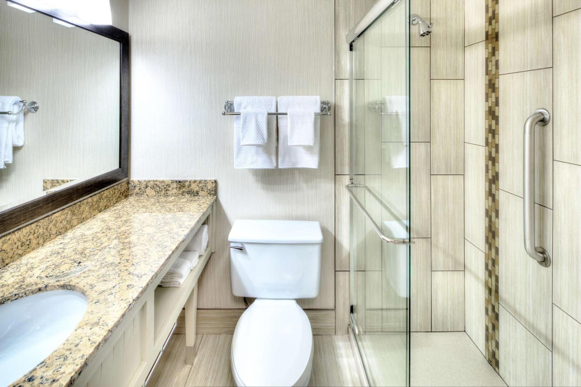 Doubletree By Hilton Milwaukee Downtown Ξενοδοχείο Εξωτερικό φωτογραφία